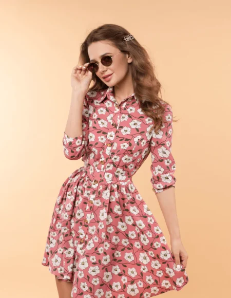 Off-White Ethnic Motifs Printed Sweetheart Neck Straight Kurti